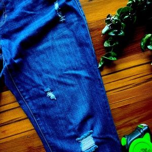 CAbi slim boyfriend EUC